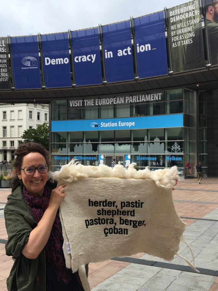 Cynthia+in+Brussels-woolmarch